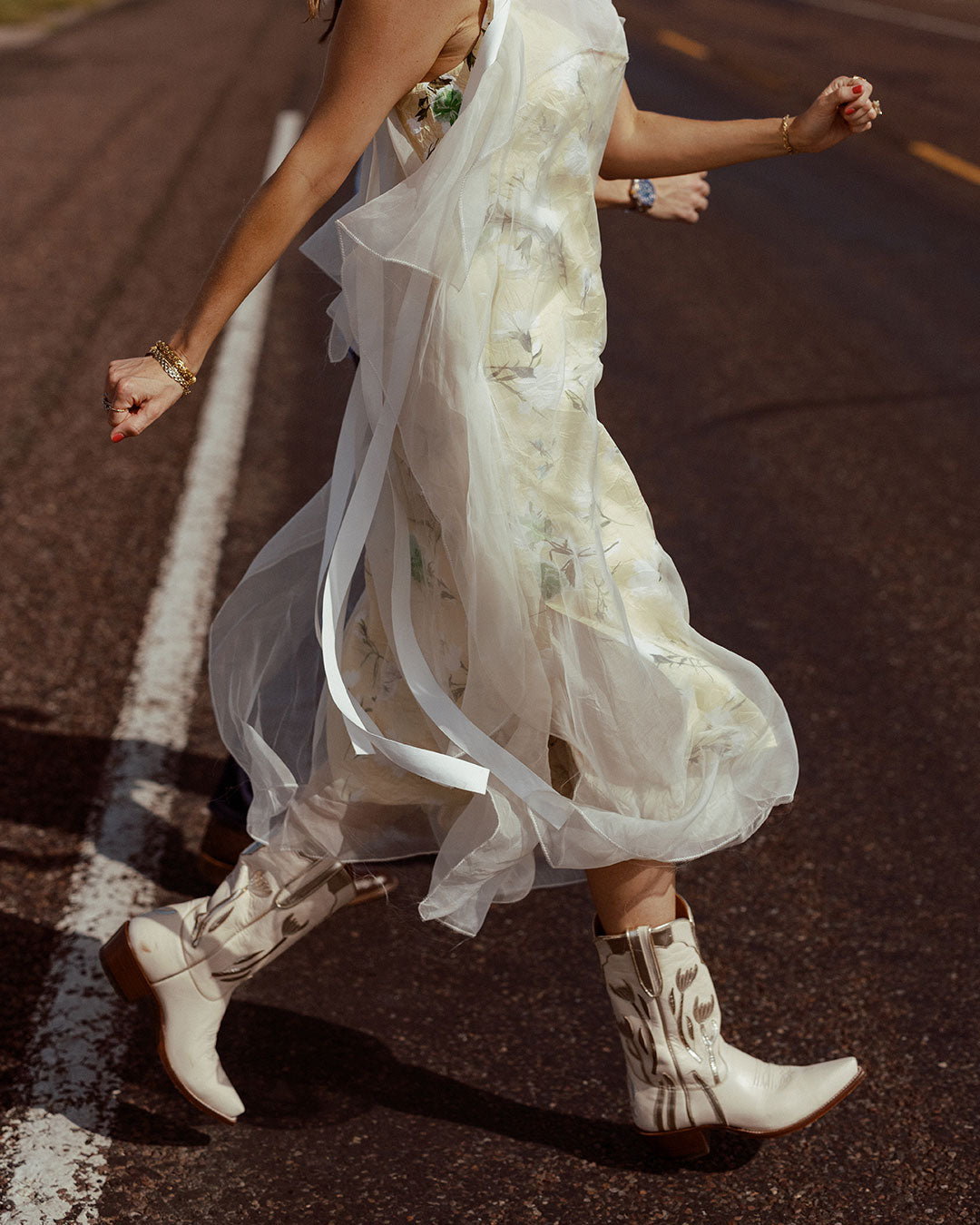 Dolly 2.0 Metallic Champagne