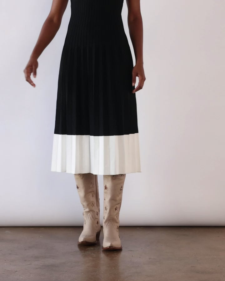 Margretta Nude Python Luxury Fashion Women&