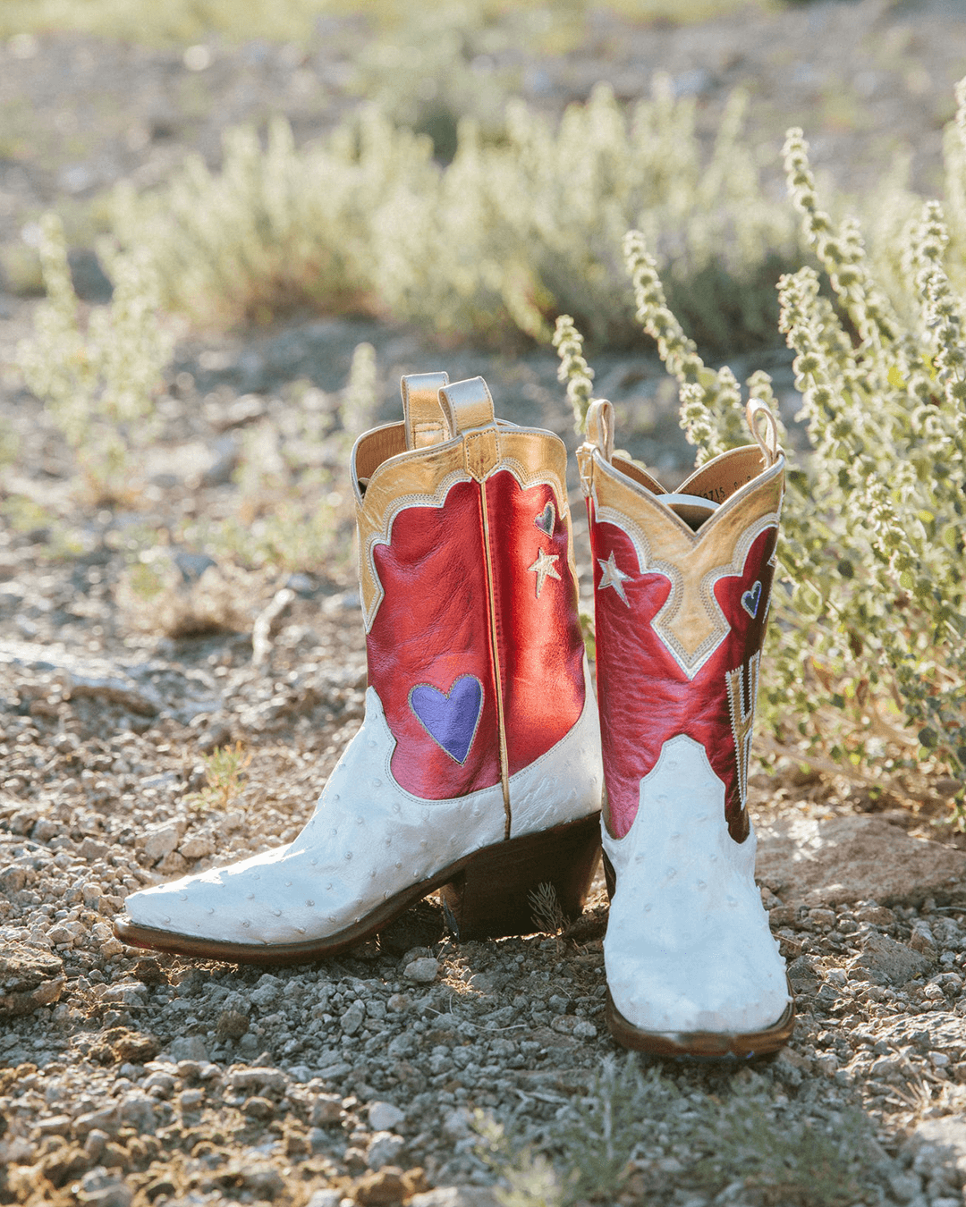 Red and white cowboy boots sales