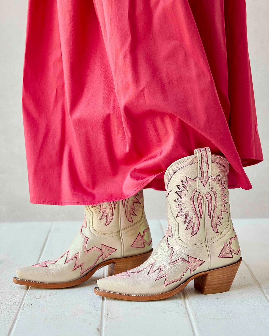Maggie Iridescent Pink Luxury Fashion Cowboy Boots | Miron Crosby