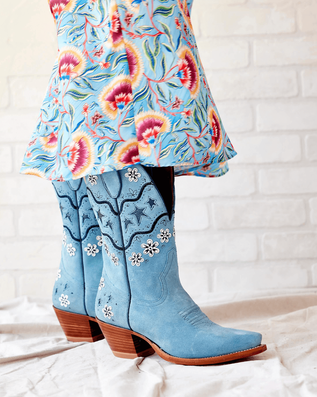 Blue cowgirl boots shop